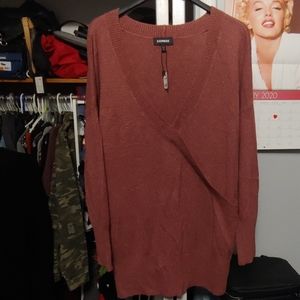 V-neck Express sweater